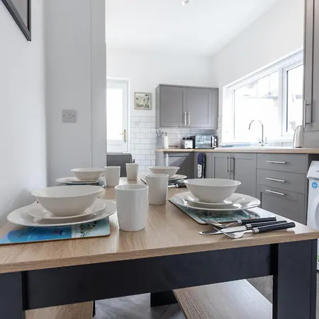 The Skippers Rest Coastal Holiday home *